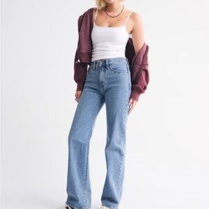 Abercrombie High Rise 90s Relaxed Studded Jean - Long!